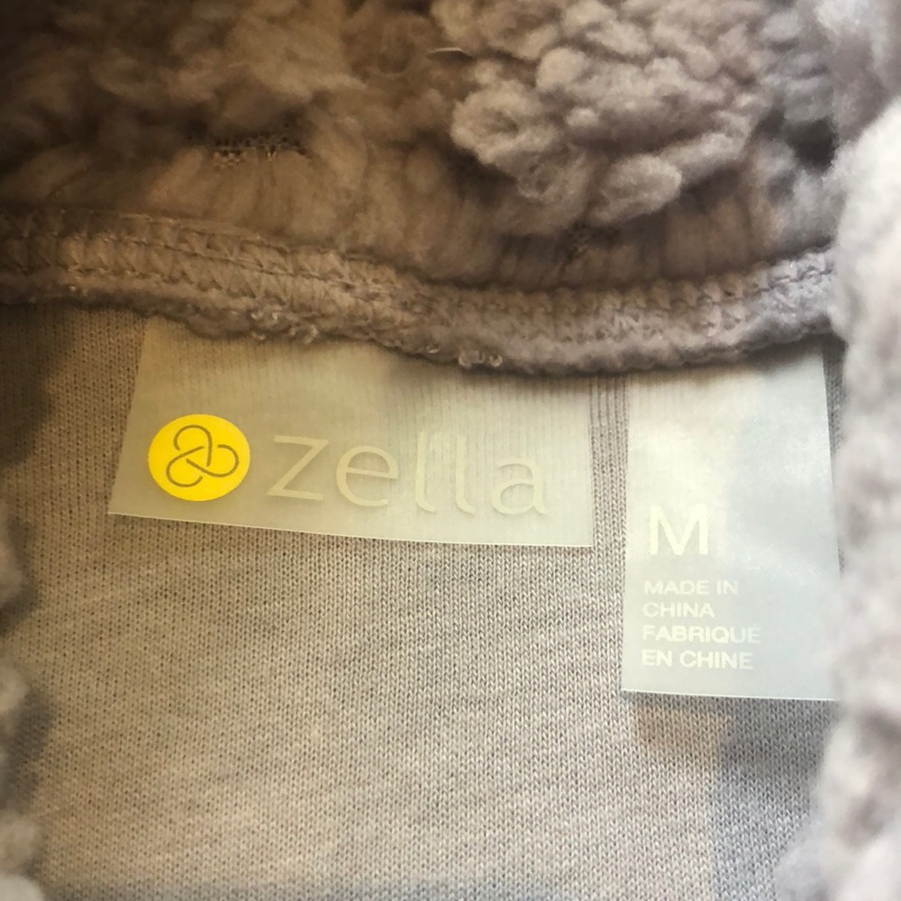 NWT! Zella Cassie faux shearling hoodie - Picture 6 of 9